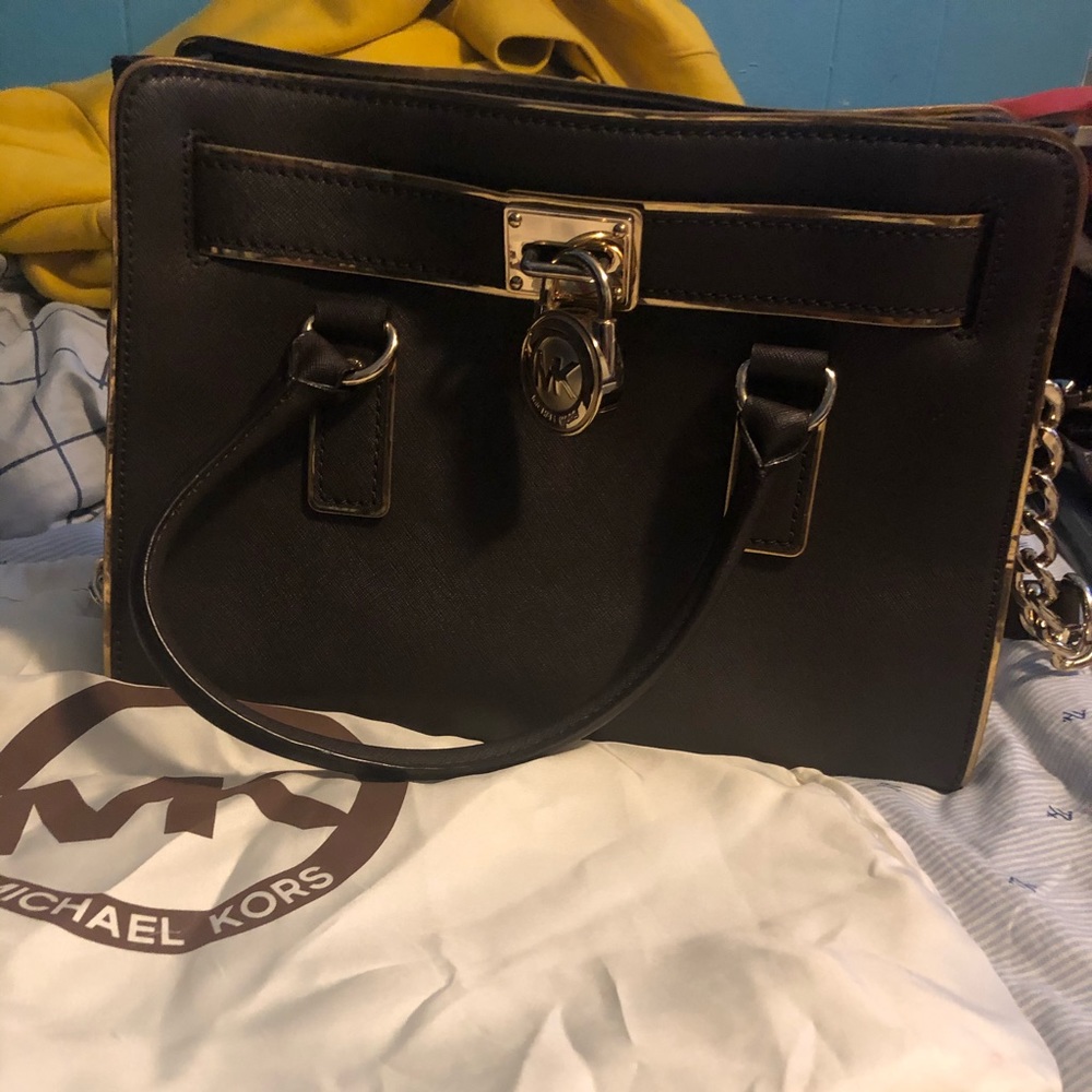 Michael kors woman’s purse